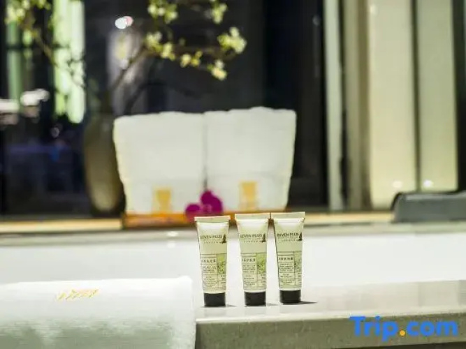 Shuibu Joy Spa Hotel
