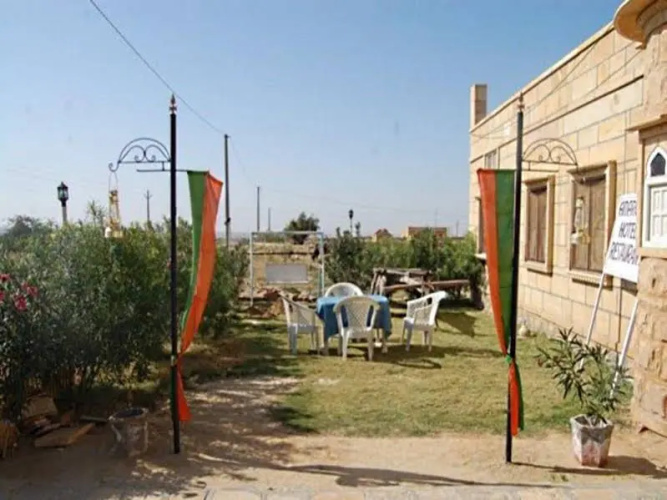 Amar Garh Hotel