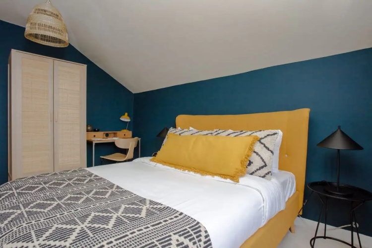The Crescent Moon - Elegant 1bdr Flat