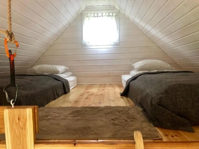 2 Bedrooms Chalet