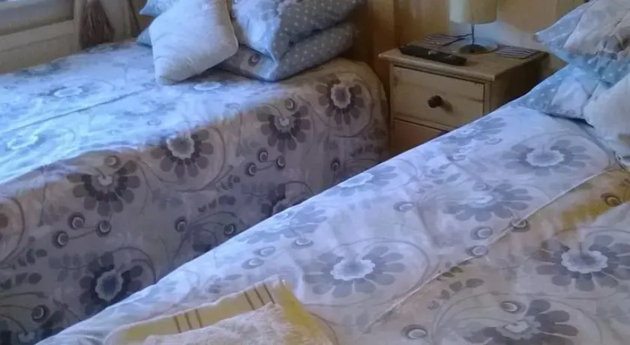 Oak Tree Cottage B&B