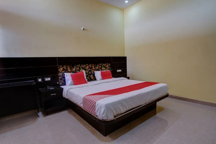OYO 26801 Ss Residency