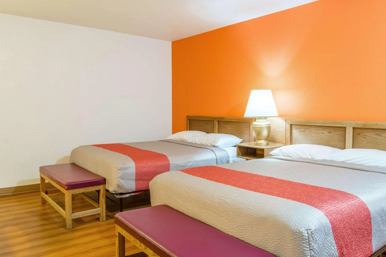 Motel 6 Madras, OR