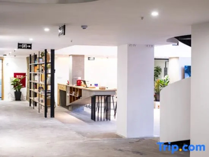 Tim Time Storage Hostel