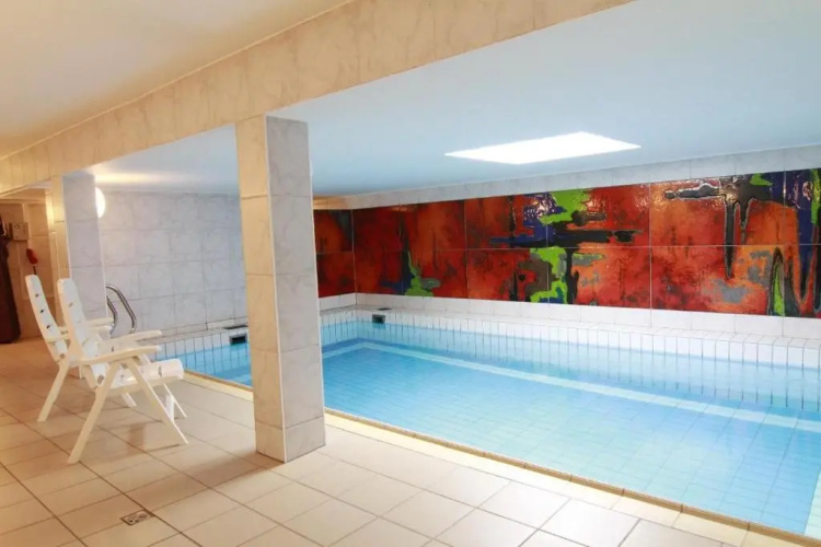 Haus-Meisennest-Wohnung-Meise