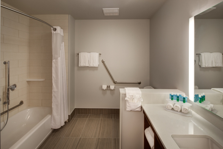 Holiday Inn Express & Suites Terrace photo 9