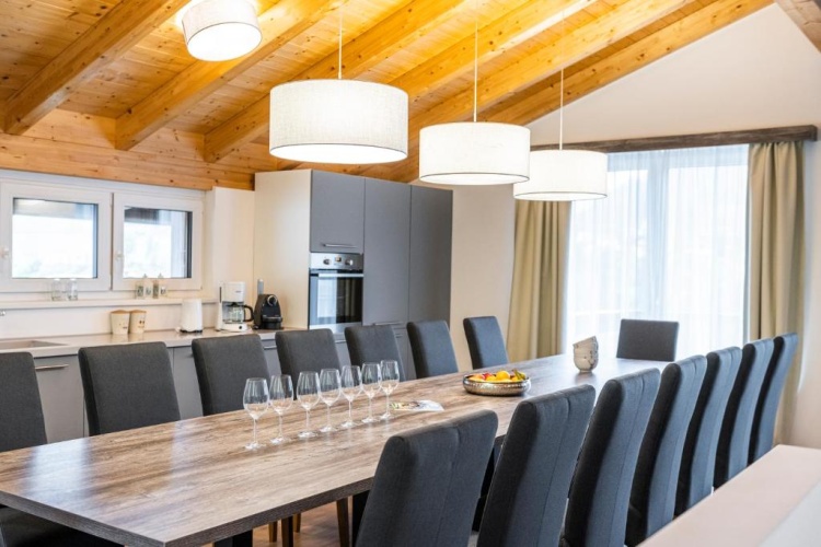 Sextuple Chalet