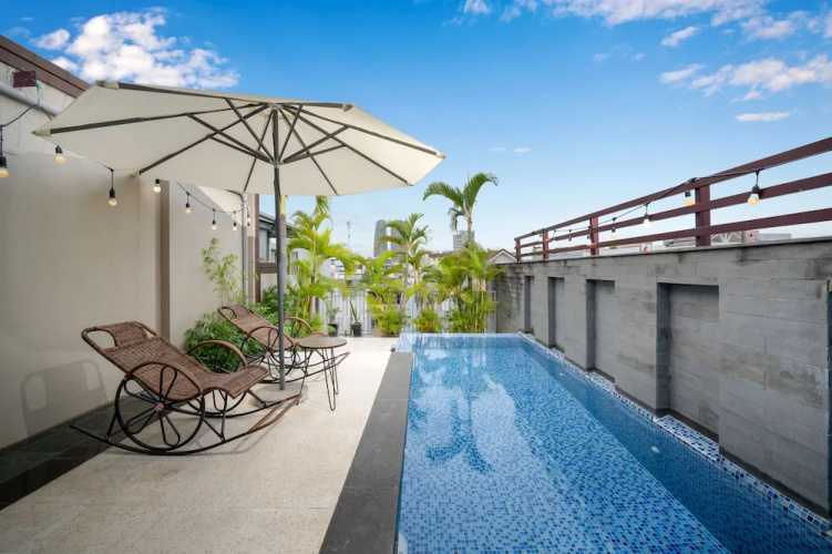 T P Deluxe Villa