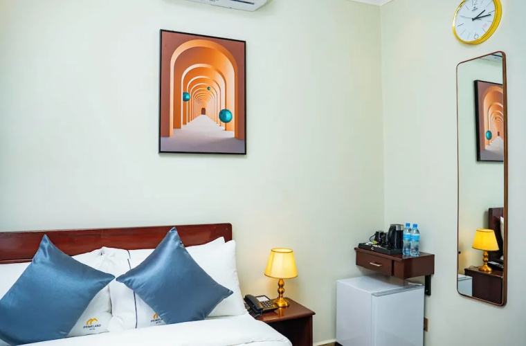 Primeland Hotel