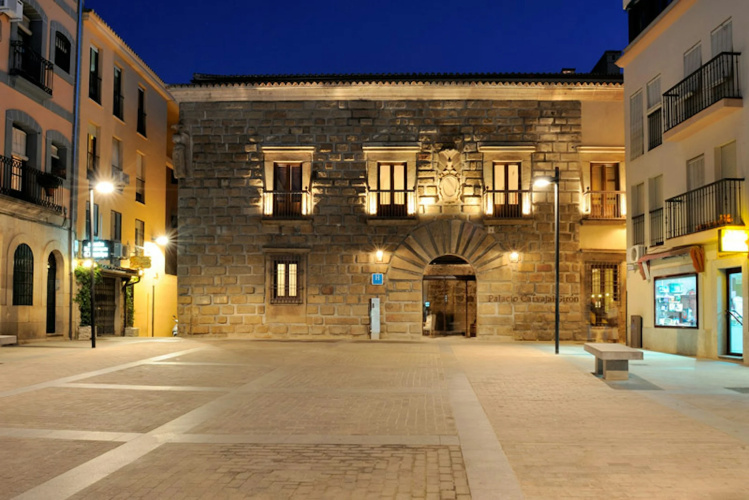 Palacio Carvajal Girón