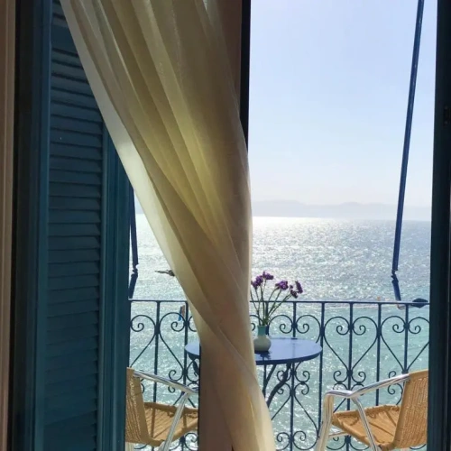 Standard Twin room with sea view