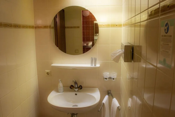 Hotel Café Adler