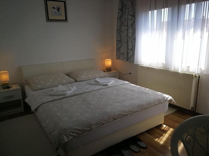 3 Bedrooms Apartment