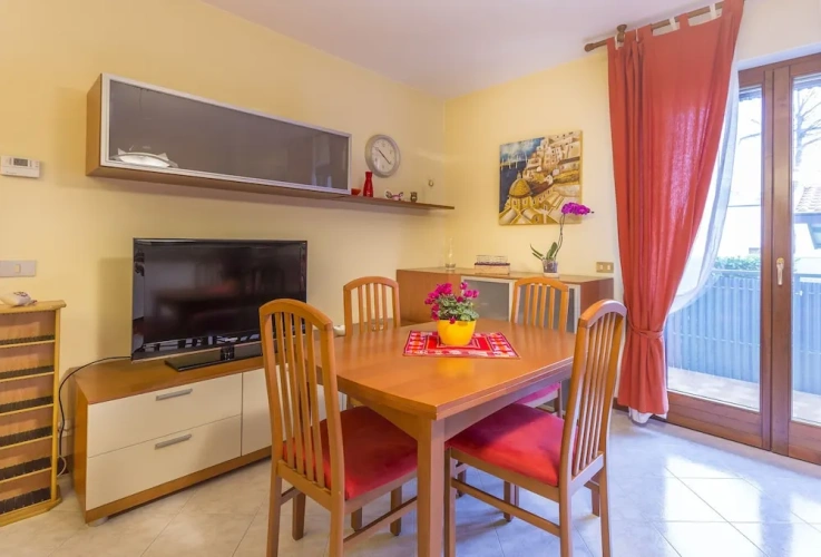 1 Bedroom Apartment with balcony