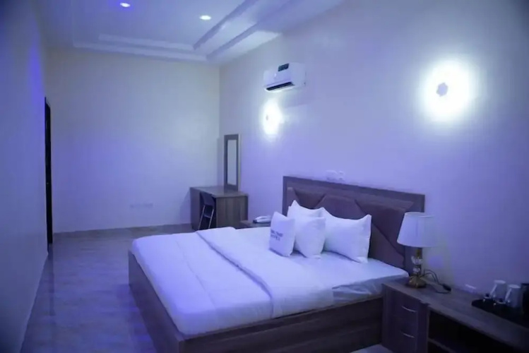 Mamma Chare Hotel