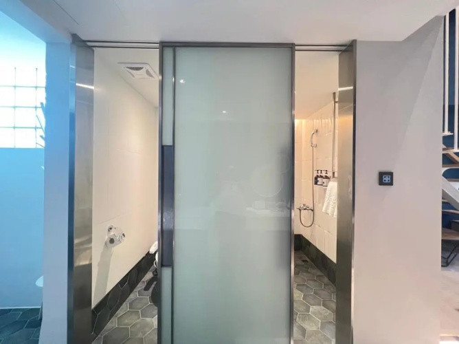 Hayata Hotel (no children under 12 years old)