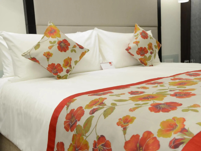 E Hotel
