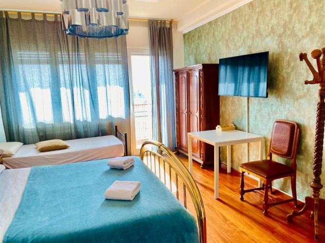 Classic Quadruple room