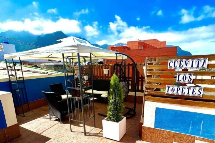 2 Bedrooms Double Apartment