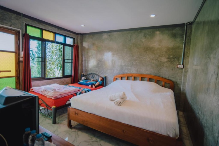 Standard Triple room with mountain view