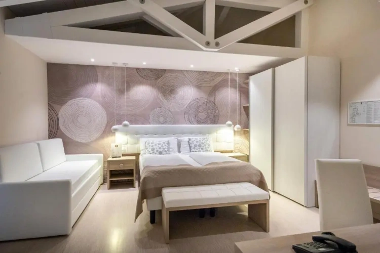 Deluxe Quadruple room