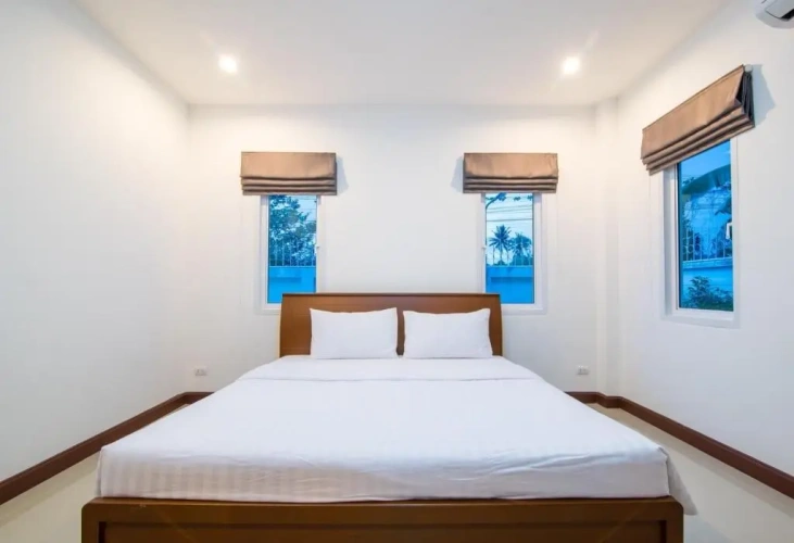 2 Bedrooms Villa