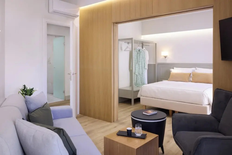 AthenSun Luxury Suites