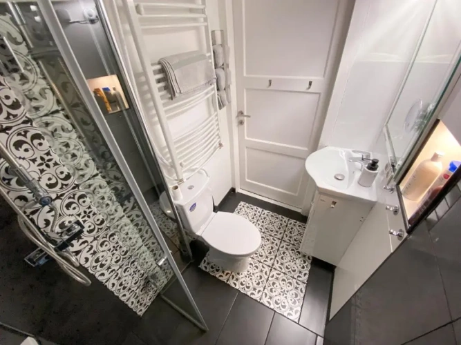 2 Bedrooms Apartment