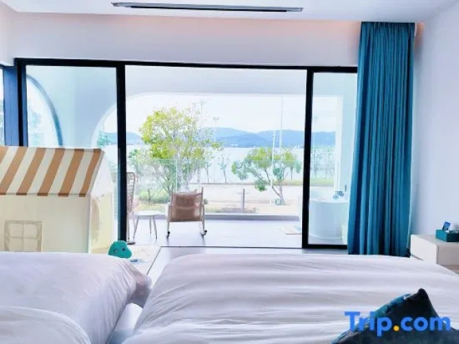 Standard Double Family room with view