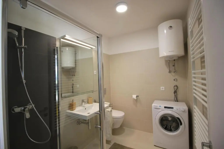 Studio apartment Miramare