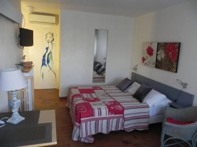 Motel Capsol