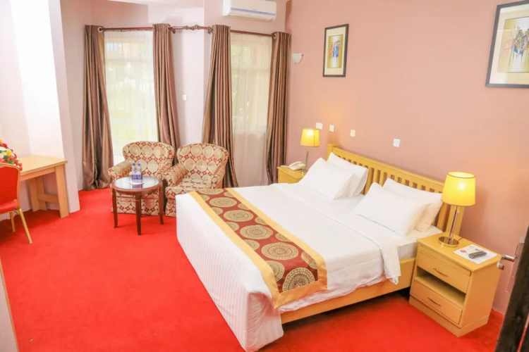 Hotel 7 Seasons Entebbe