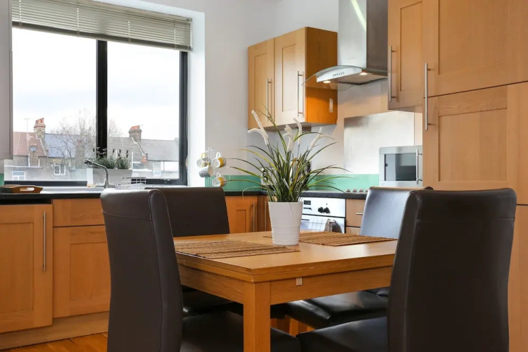 2 Bedroom Flat in Kensal Rise