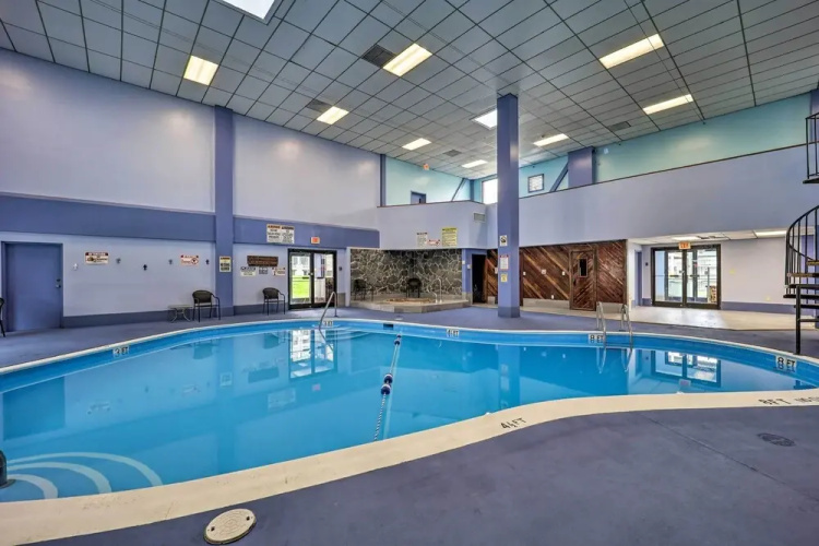Hike, Bike & Fish: Condo w/ Deck in Beech Mountain