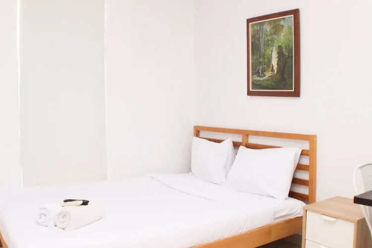 Elegant Studio At Azalea Suites Apartment
