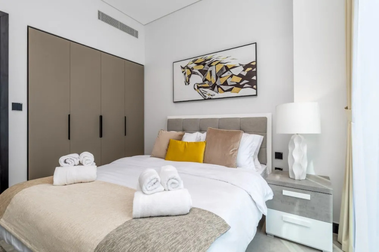 Waves - Impressive 1BR Apartment Close to Burj Khalifa
