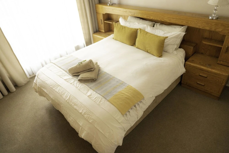 Fully Equipped Self Catering Unit