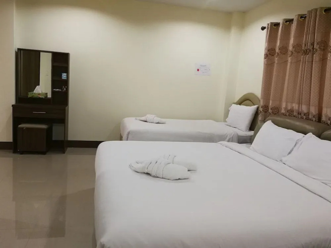 Baan Samran Hotel