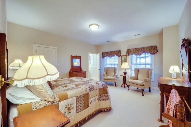 Immaculate Boone Villa w/ Entertainment Lounge!