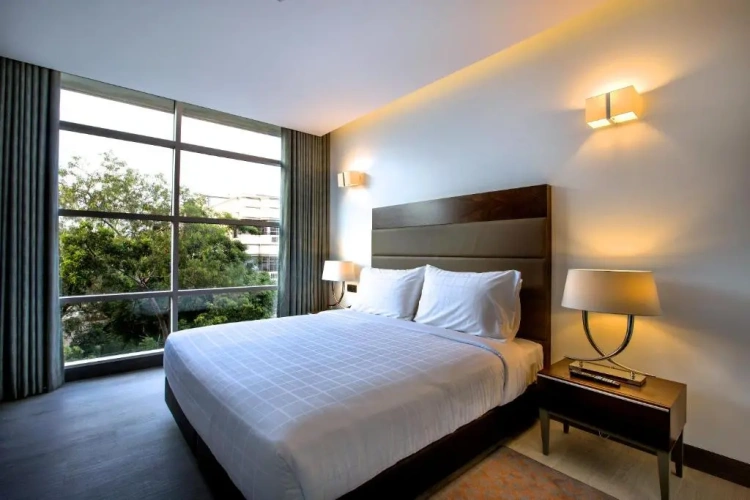 Deluxe Suite
