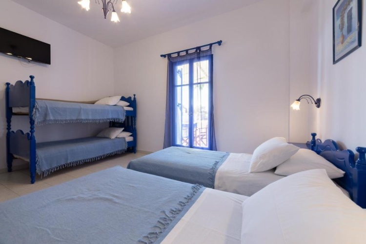 Standard Quadruple room
