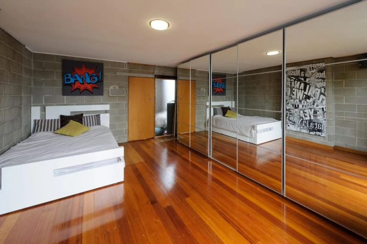 Retro House
