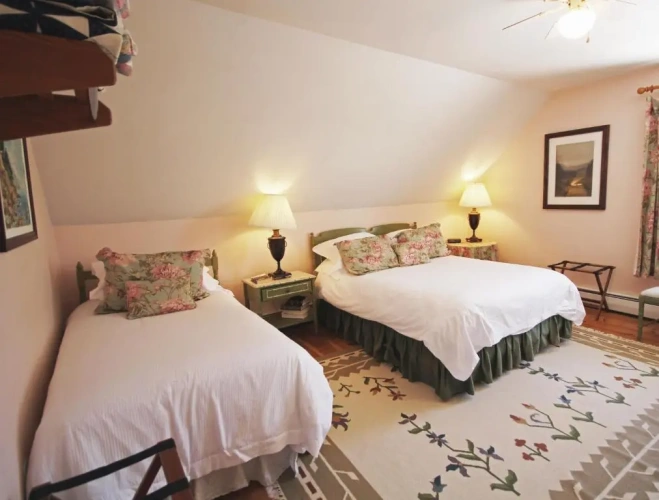 Classic Triple room