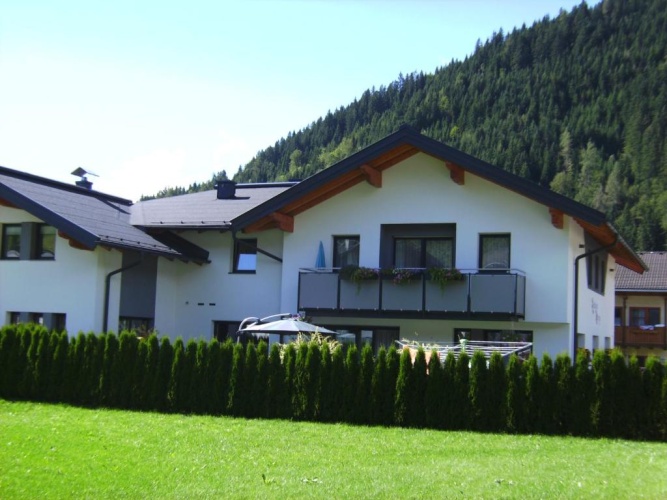 2 Bedrooms Apartment with balcony