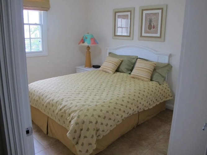 Beautiful Three Bedroom Villa in Gated Community