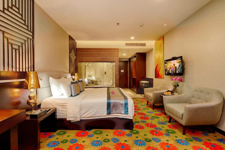 Deluxe Twin room with view