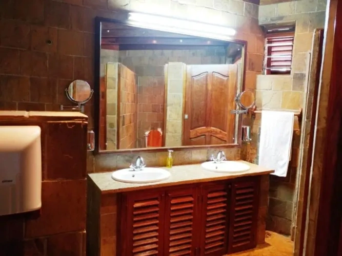 Standard Twin room with balcony