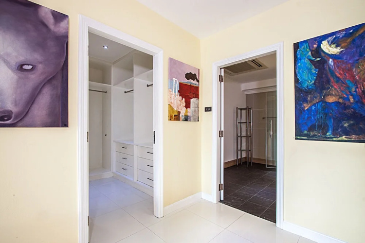 Pratumnak Argyle Villa 8 Beds