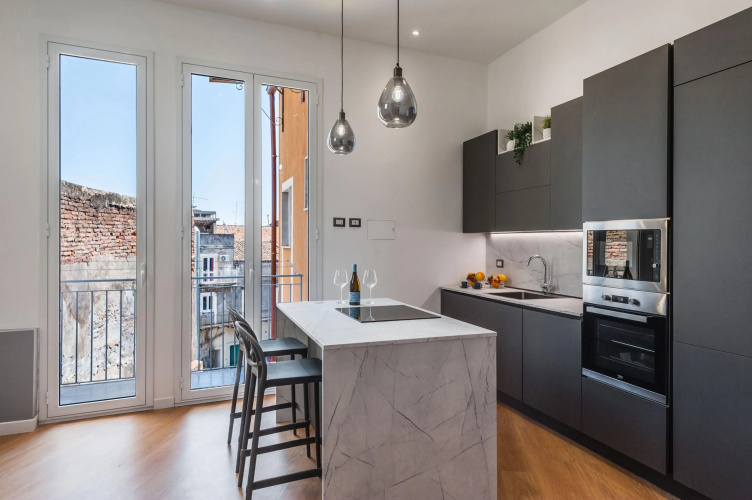 Etnea Modern Apartment