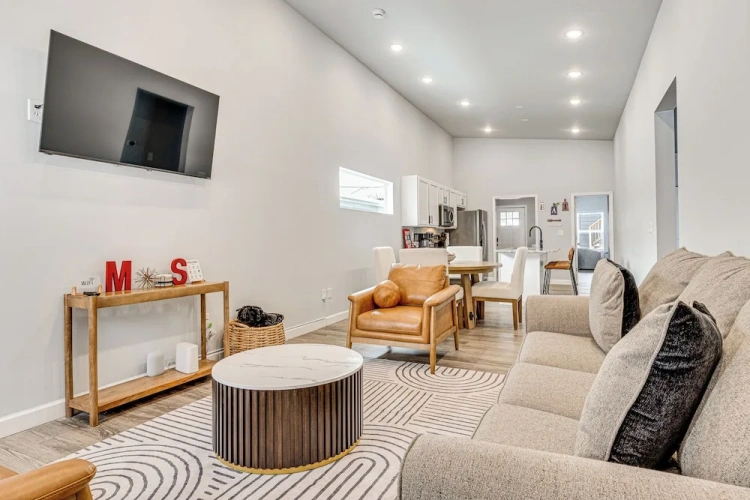 3 Bedrooms Cottage
